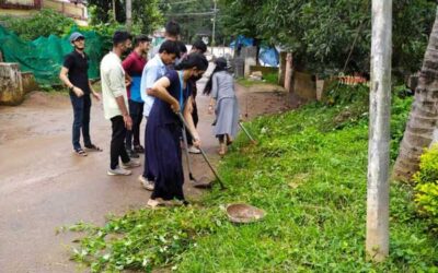 NSS Volunteers Cleaning Panchayath Road